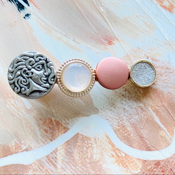 Handmade Designer Button Hairpin - Medusa - Picture 1 of 3